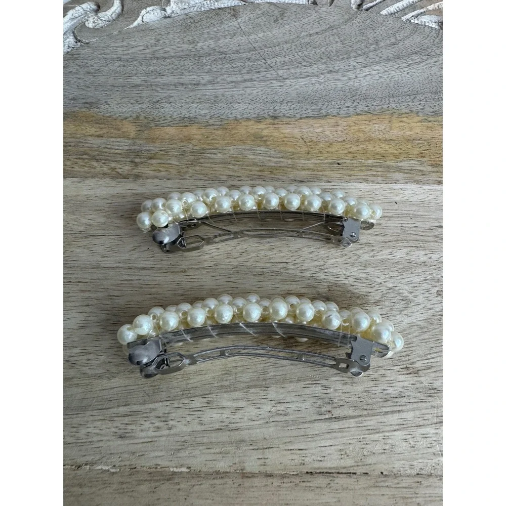 Set of 2 Faux Pearl Hair Barrettes Silver Tone Metal Snap Clips Ivory‎ Beaded
